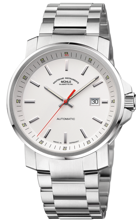 Frontalansicht der Herrenarmbanduhr 29er Big mit weißem Zifferblatt und Rehaut im silbernen Gehäuse am Metallband