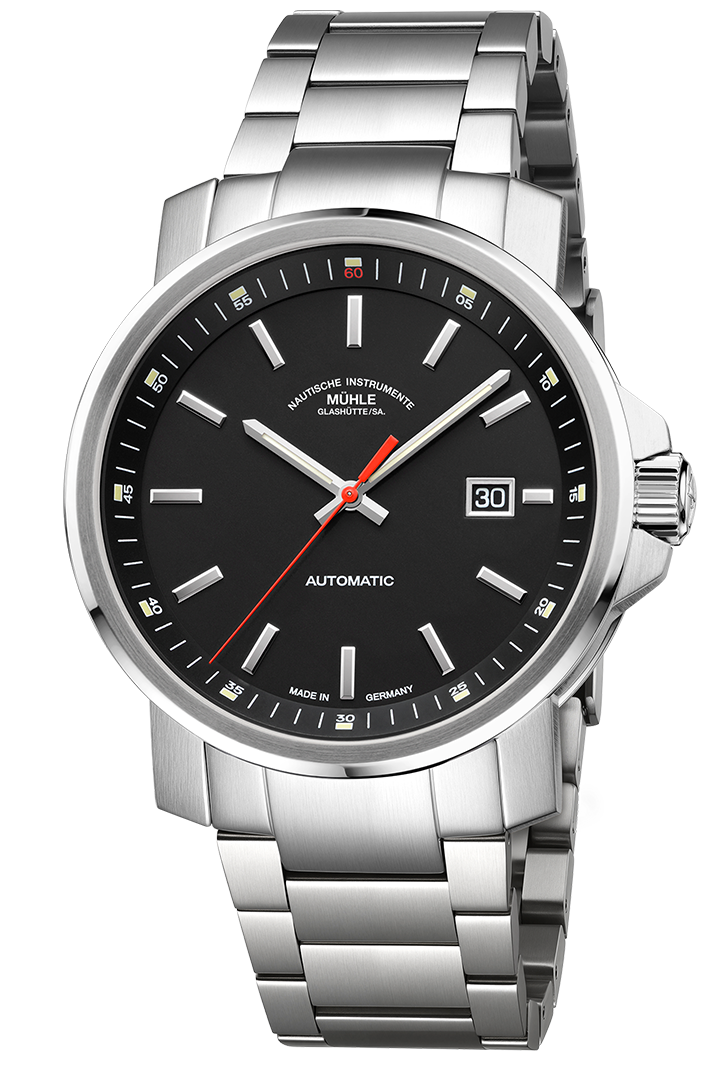 Frontalansicht 29er Big in Schwarz am Metallband. 3 Zeiger-Uhr mit rotem Sekundenzeiger und Datumsfenster.
