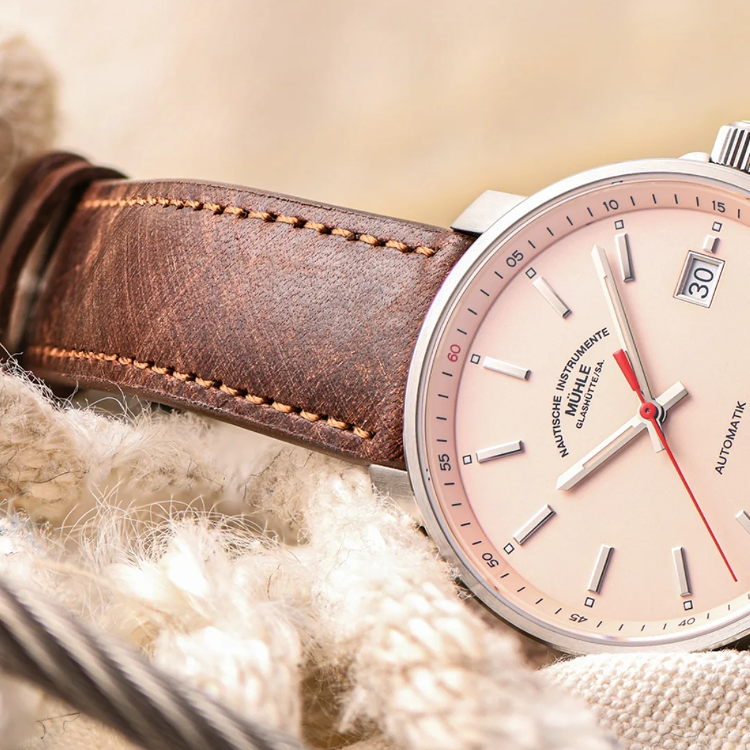 29er apricot | Luxury watch from Mühle-Glashütte for beginners