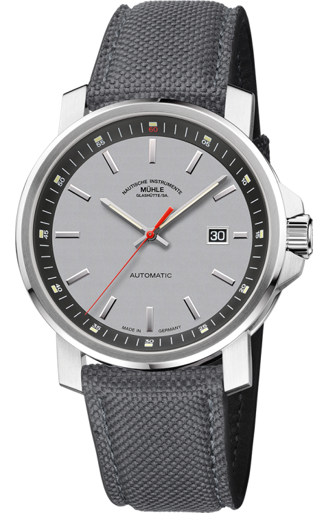 Frontalansicht der Herrenarmbanduhr 29er Big mit grauem Zifferblatt und dunkelgrauem Rehaut im silbernen Gehäuse am grauen Canvasband.