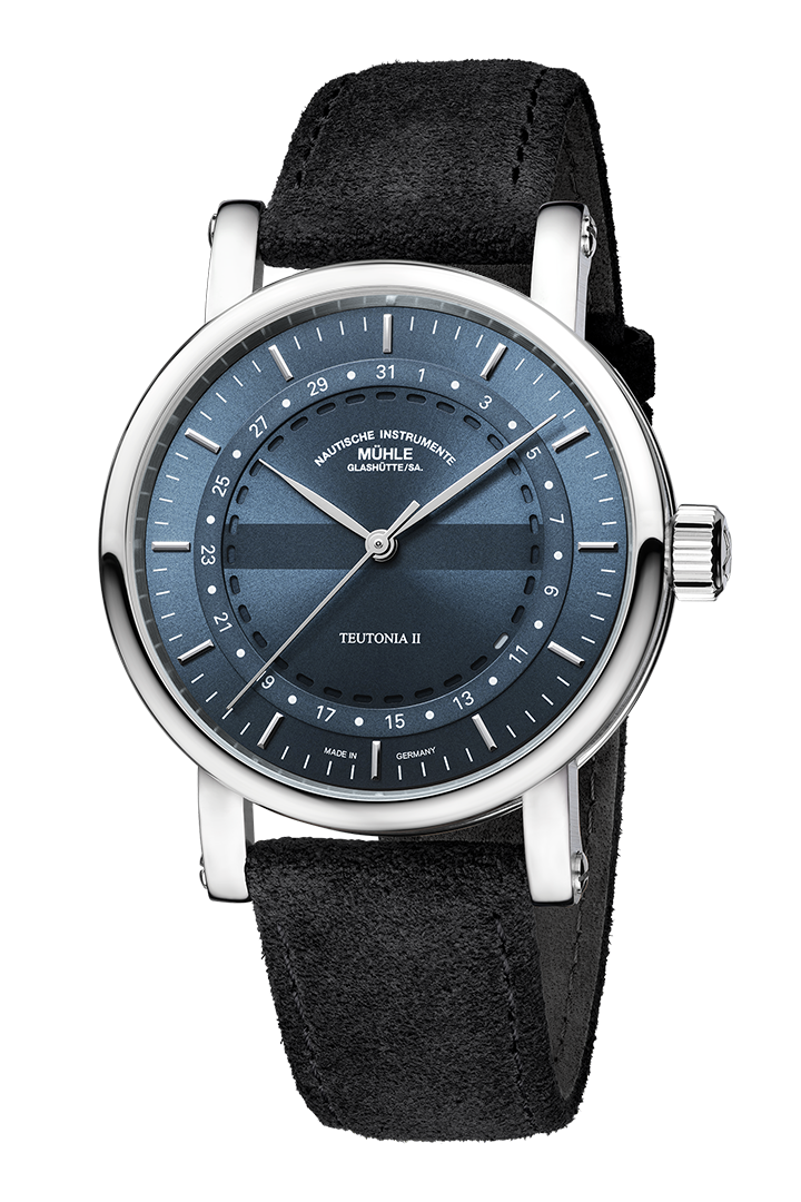 Frontalansicht Teutonia II Ringdatum - Dreizeiger-Uhr mit graublauem Zifferblatt auf dem ringförmig das Datum angeordnet ist. Dunkles Alcantara-Band